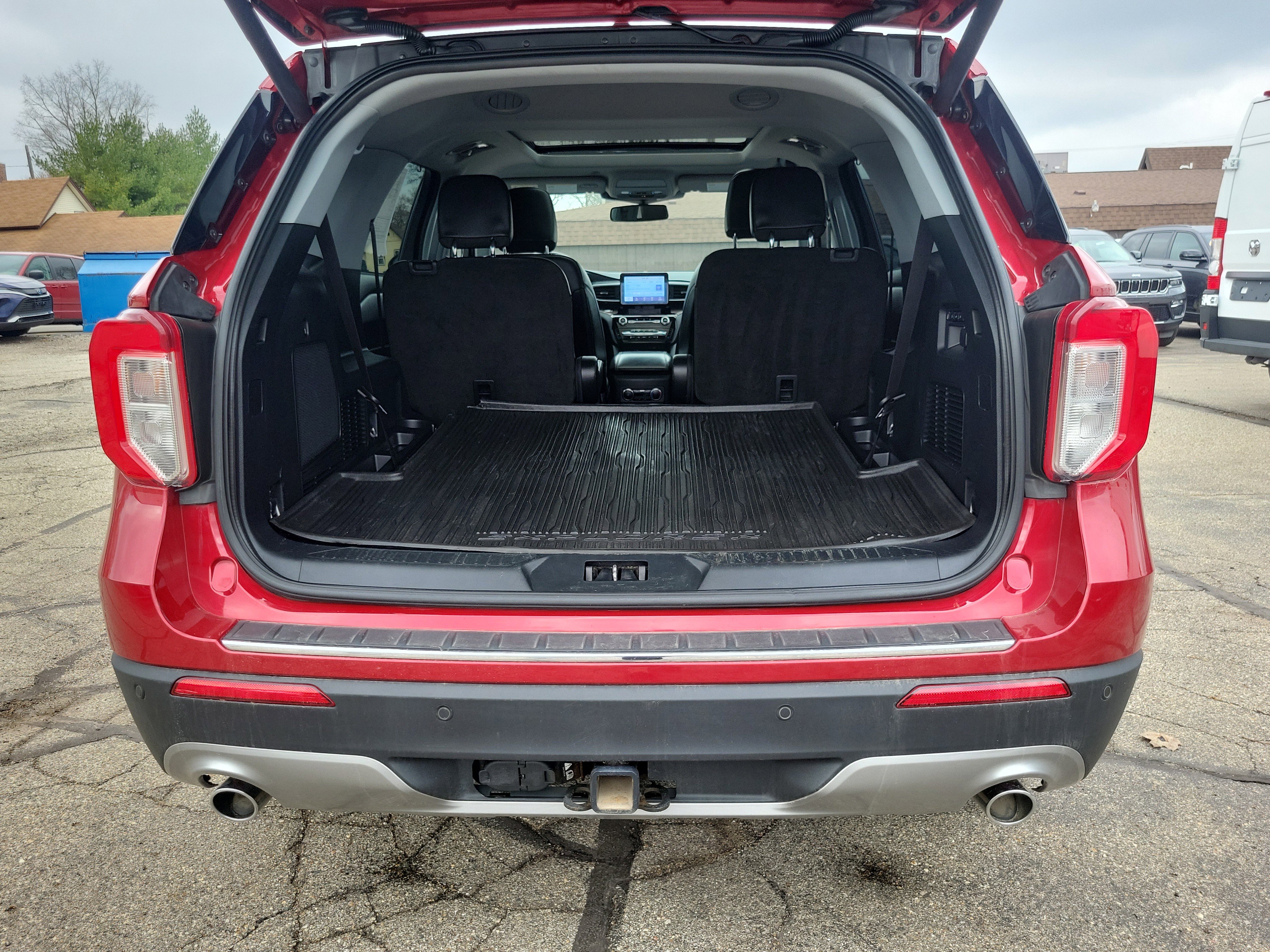 Used 2023 Ford Explorer Limited w/ Equipment Group 301A image 21