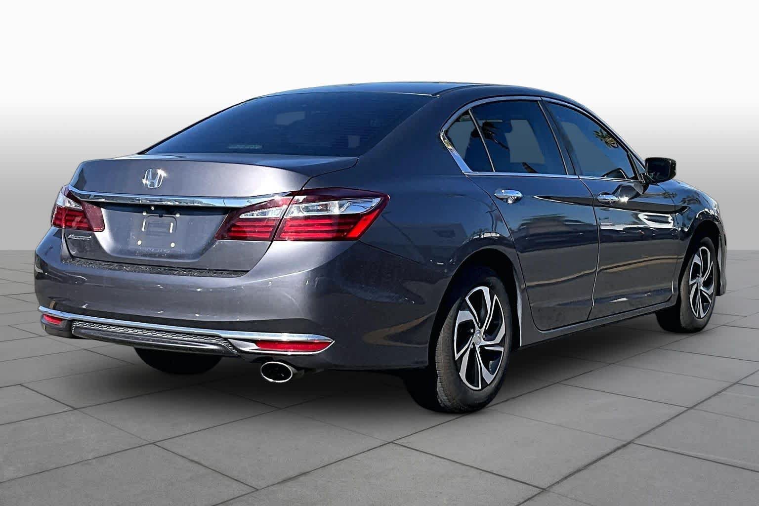 Used 2017 Honda Accord LX image 12