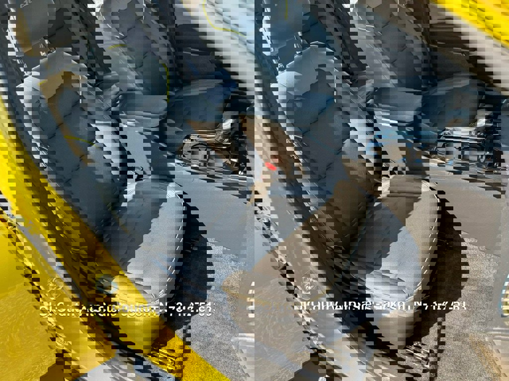 Used 2024 Chevrolet Trax ACTIV w/ Sunroof Package image 22