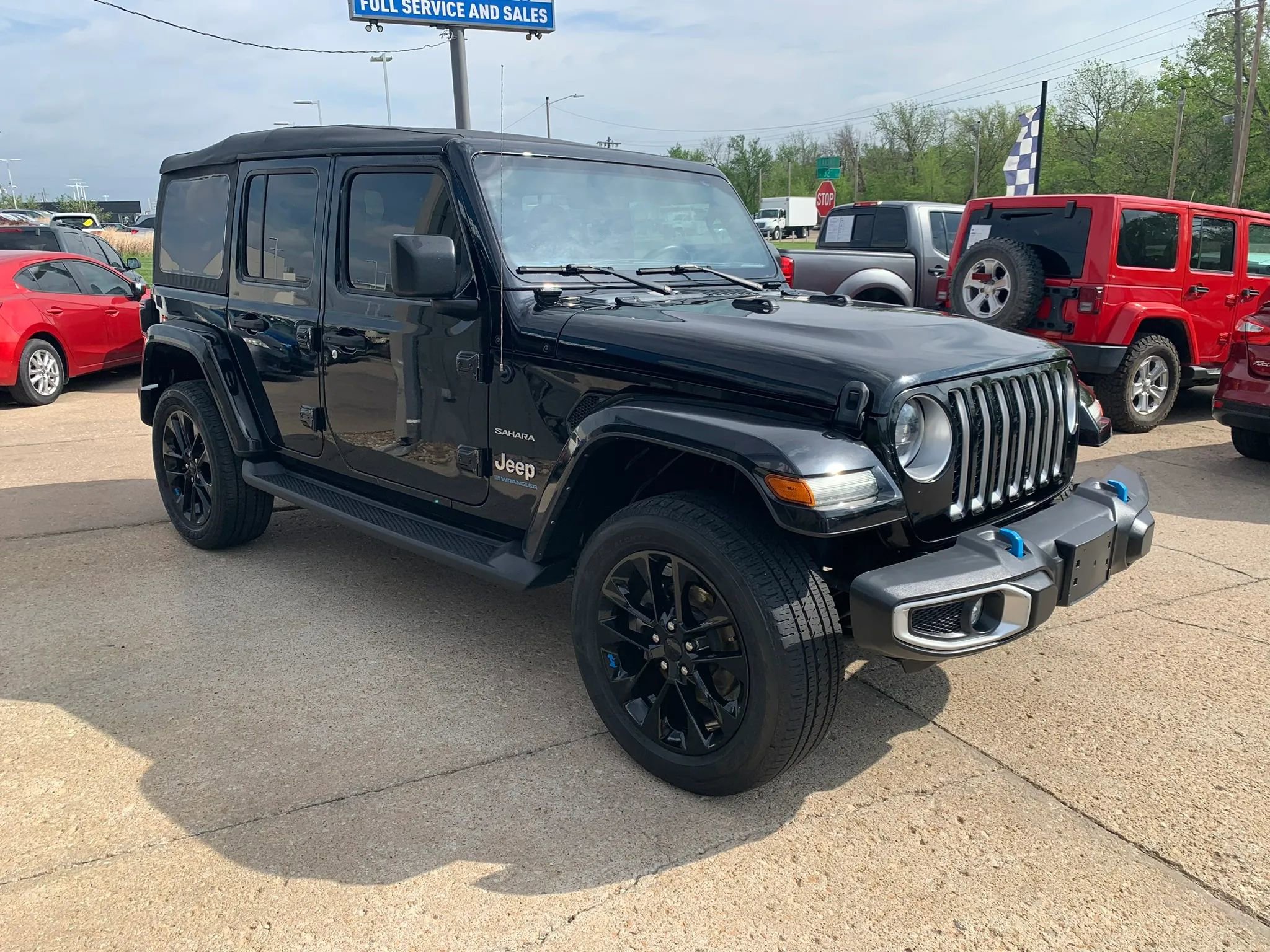 Used 2023 Jeep Wrangler Unlimited Sahara w/ Cold Weather Group