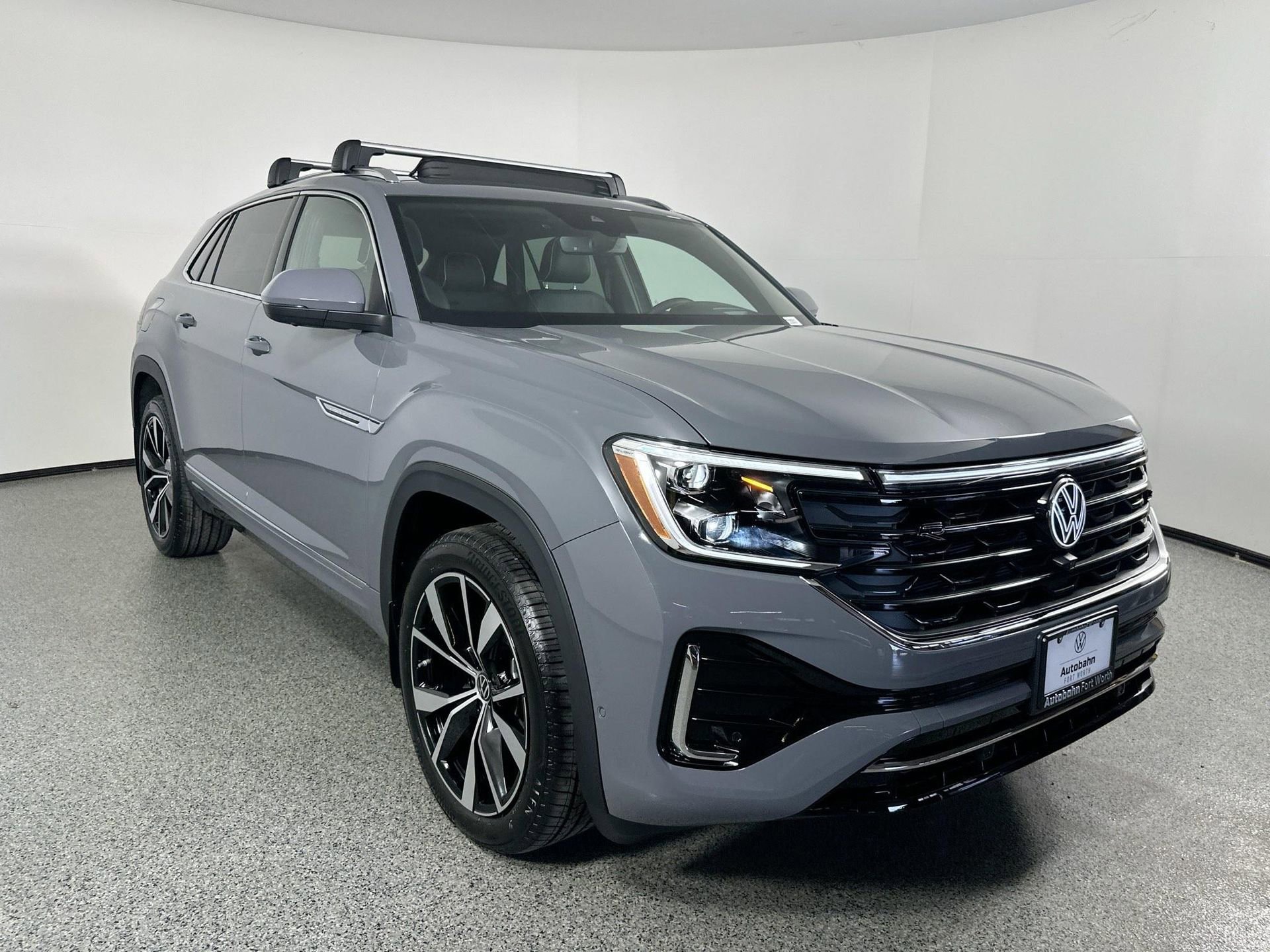 New 2026 Volkswagen Atlas Cross Sport SEL Premium R-Line image 3