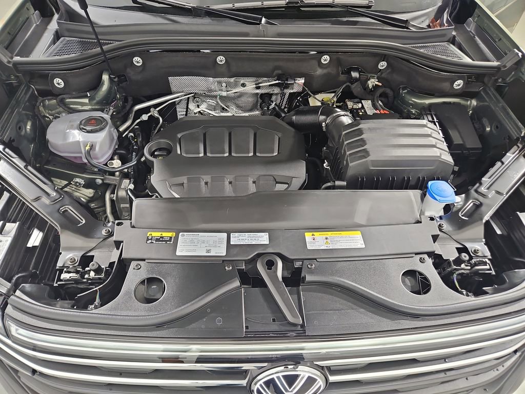 New 2026 Volkswagen Atlas Peak Edition image 17