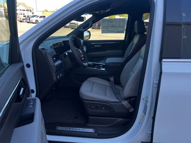 New 2026 Chevrolet Tahoe LT w/ Comfort Package AWD/4WD image 4