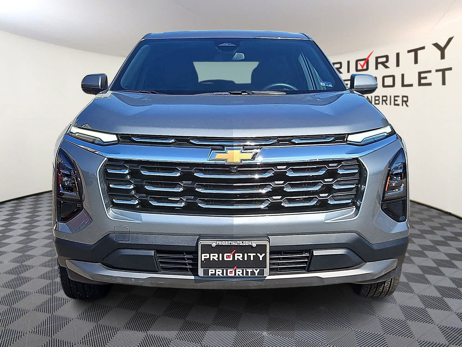 New 2026 Chevrolet Equinox LT FWD image 2