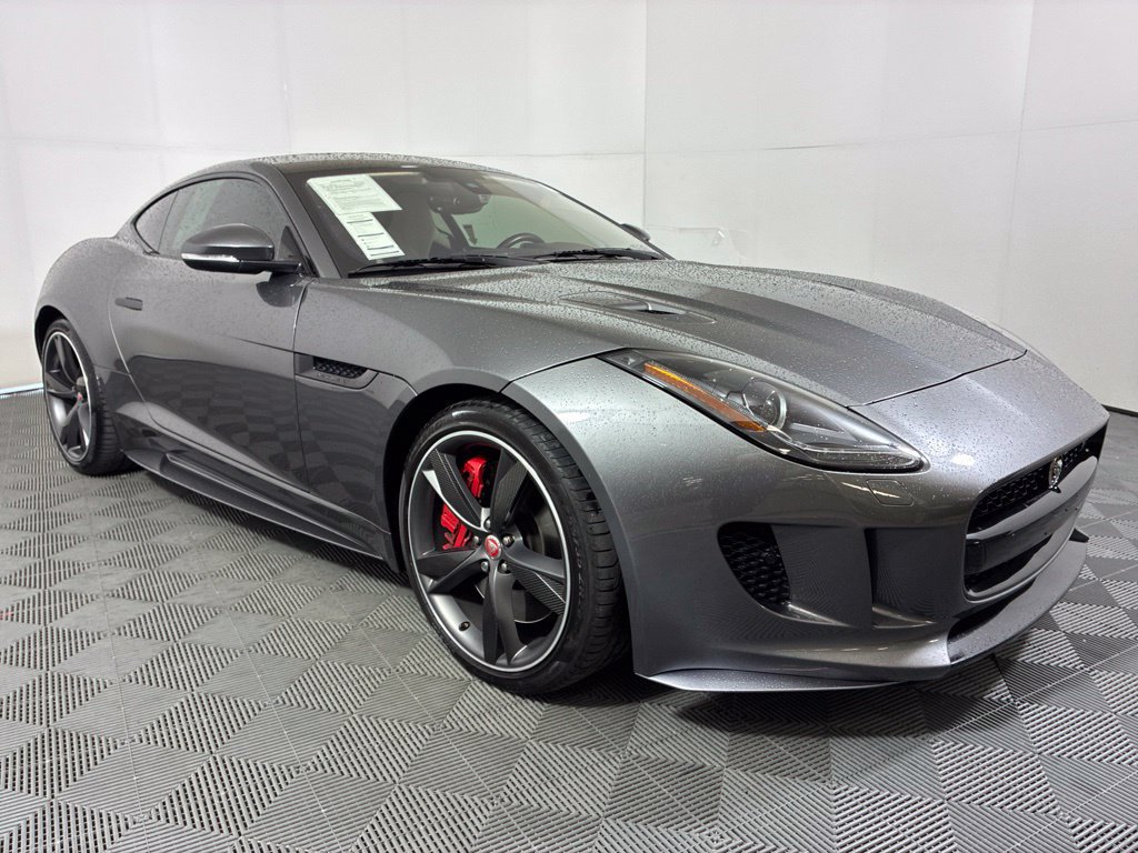 Used 2017 Jaguar F-TYPE R AWD/4WD image 4
