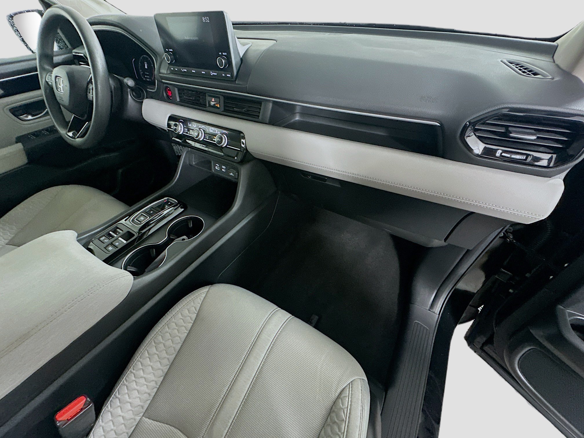 Used 2023 Honda Pilot LX image 29