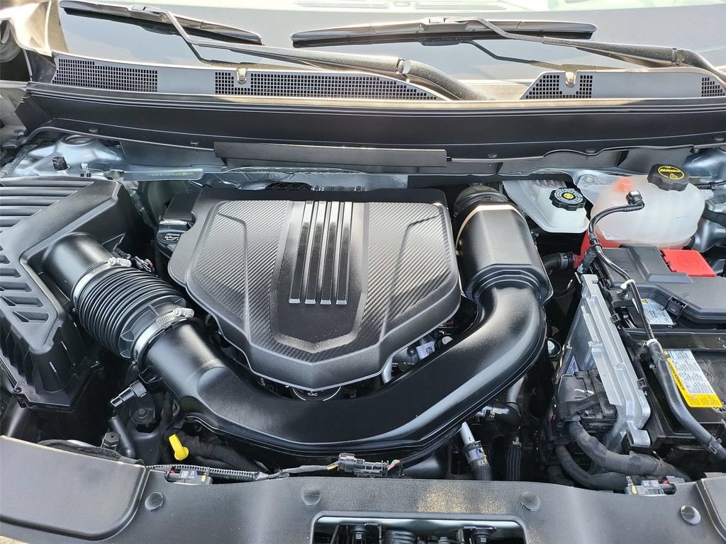 Certified 2024 Chevrolet Traverse RS w/ LPO, Floor Liner Package FWD image 23