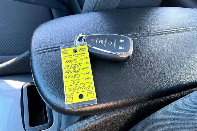 Used 2025 Chevrolet Malibu LT FWD image 35