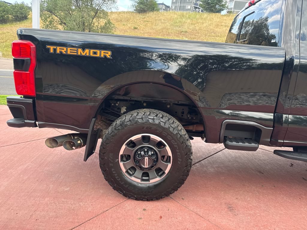 Used 2023 Ford F250 Lariat w/ Tremor Off-Road Package AWD/4WD image 30