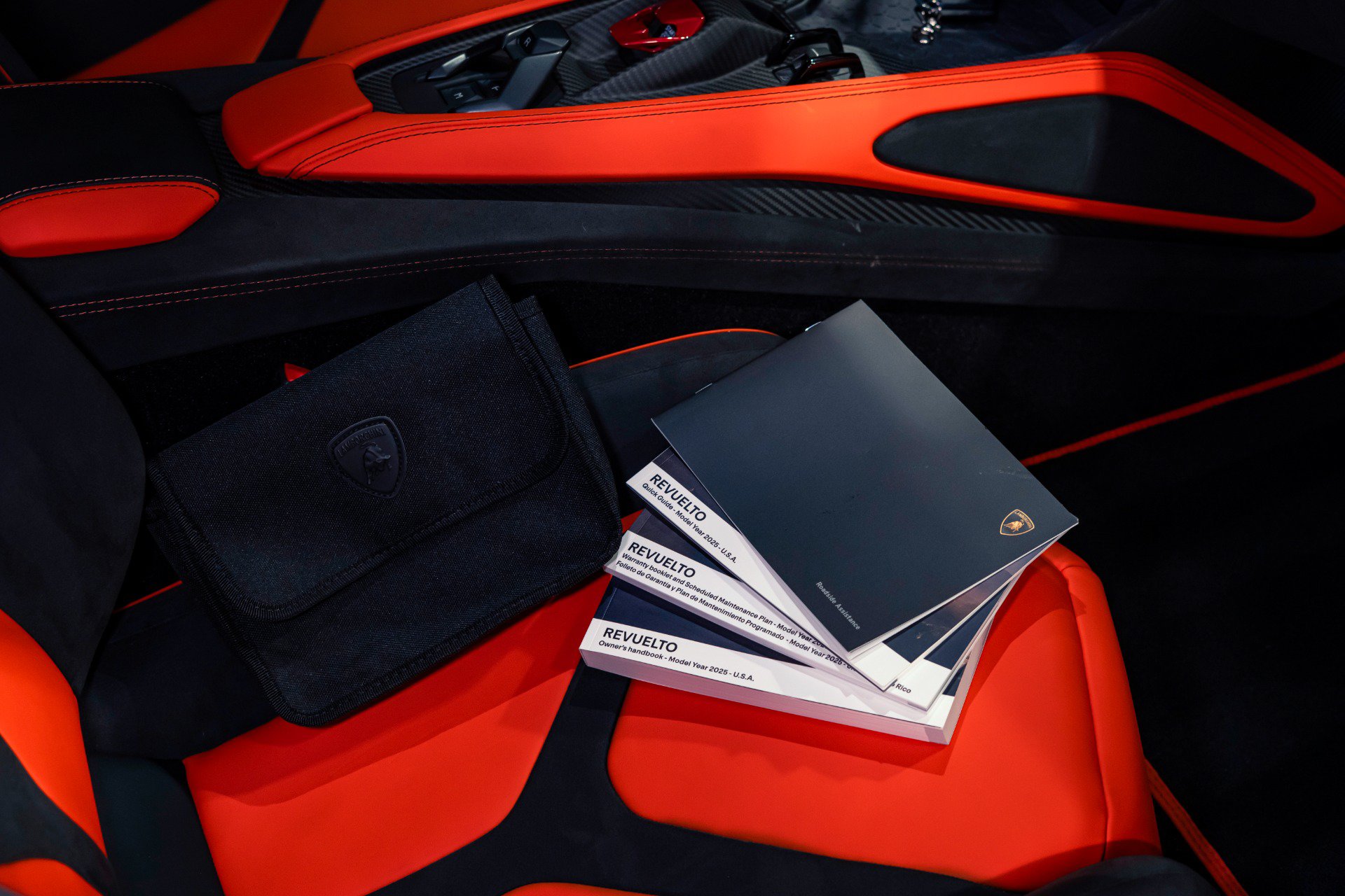 Used 2025 Lamborghini Revuelto AWD/4WD image 50