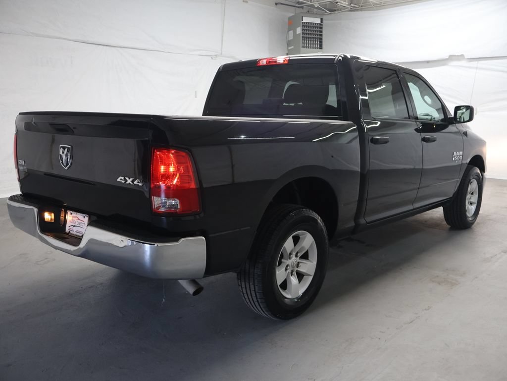 Used 2022 RAM 1500 Classic SLT AWD/4WD image 7