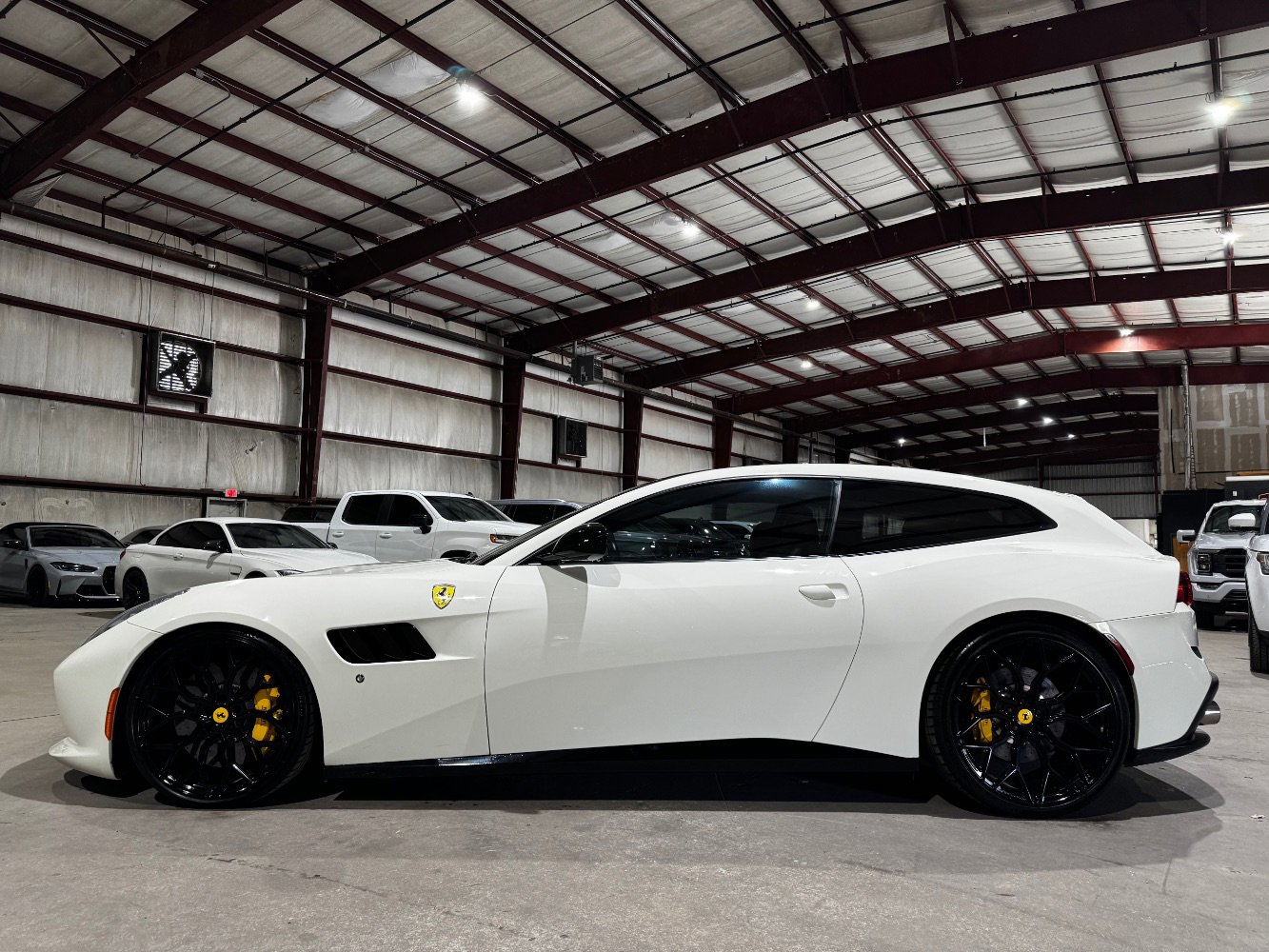 Used 2019 Ferrari GTC4Lusso T RWD image 10