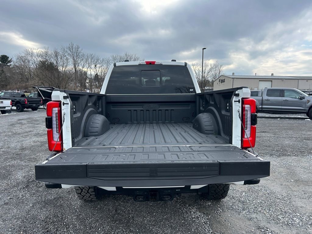 Used 2025 Ford F350 Platinum w/ Tremor Off-Road Package image 18