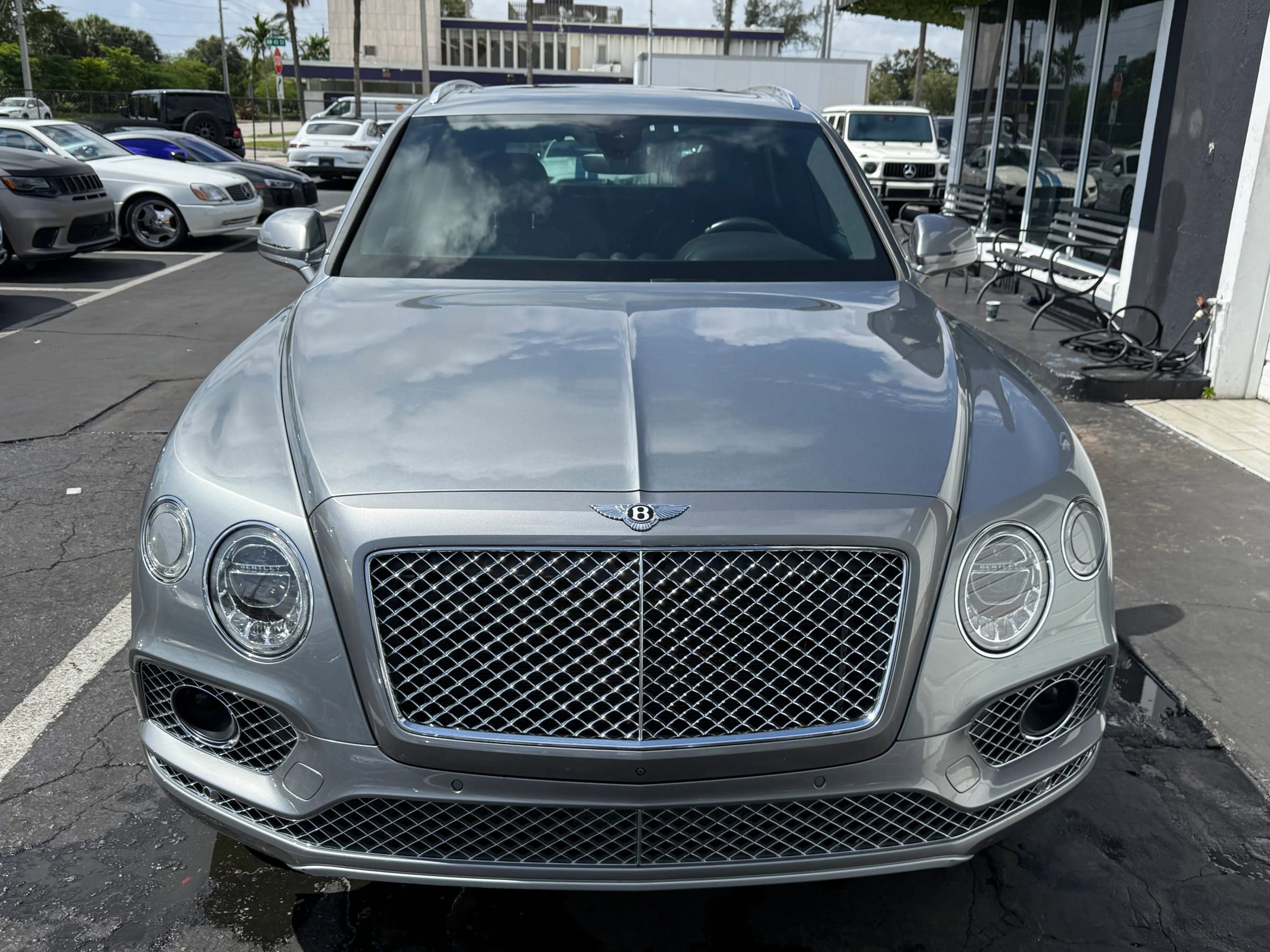 Used 2018 Bentley Bentayga Onyx Edition AWD/4WD image 4