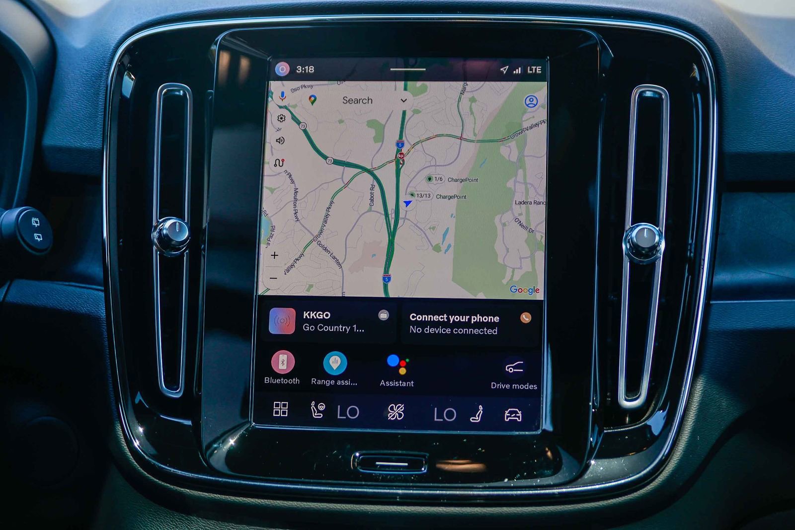 Used 2023 Volvo XC40 Recharge Plus image 16