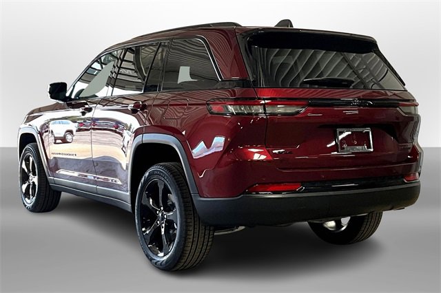 New 2025 Jeep Grand Cherokee Limited w/ Black Appearance Package image 3