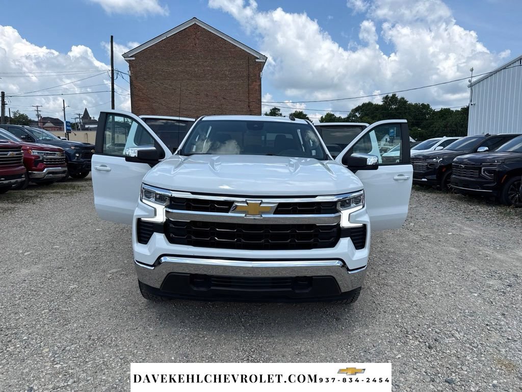 Used 2023 Chevrolet Silverado 1500 LT AWD/4WD image 30