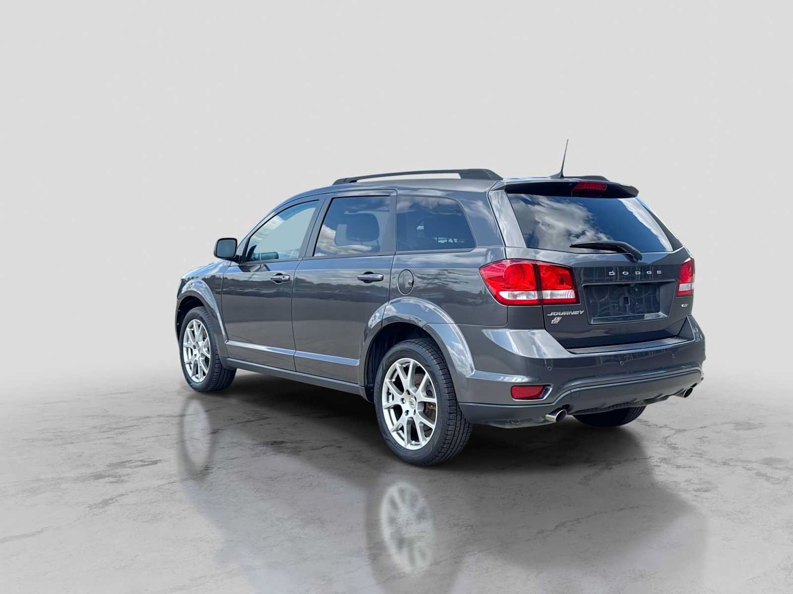 Used 2019 Dodge Journey GT w/ Nav & Sun Group AWD/4WD image 4