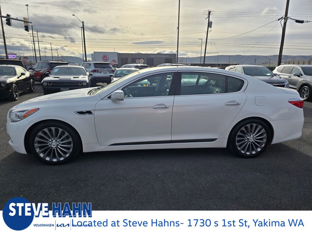 Used 2017 Kia K900 Luxury image 2