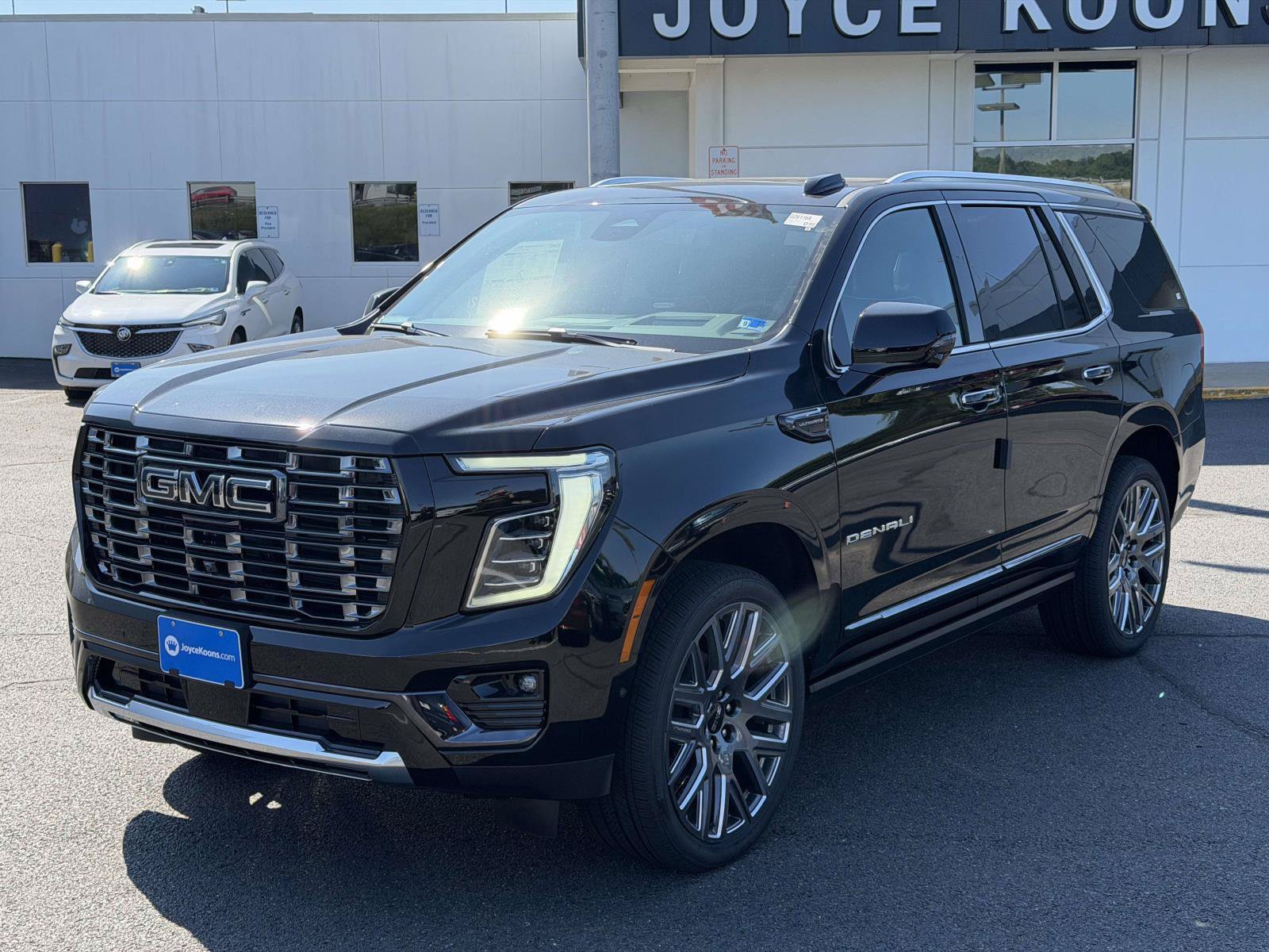 New 2026 GMC Yukon Denali Ultimate AWD/4WD image 4
