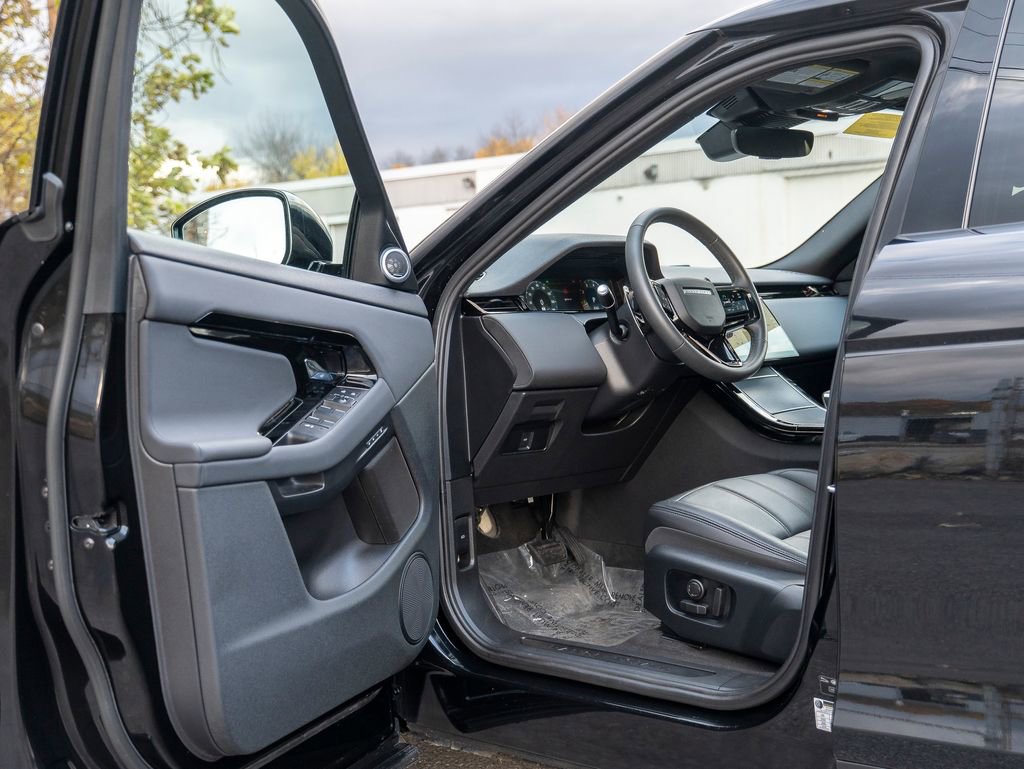 Certified 2024 Land Rover Range Rover Evoque S image 11