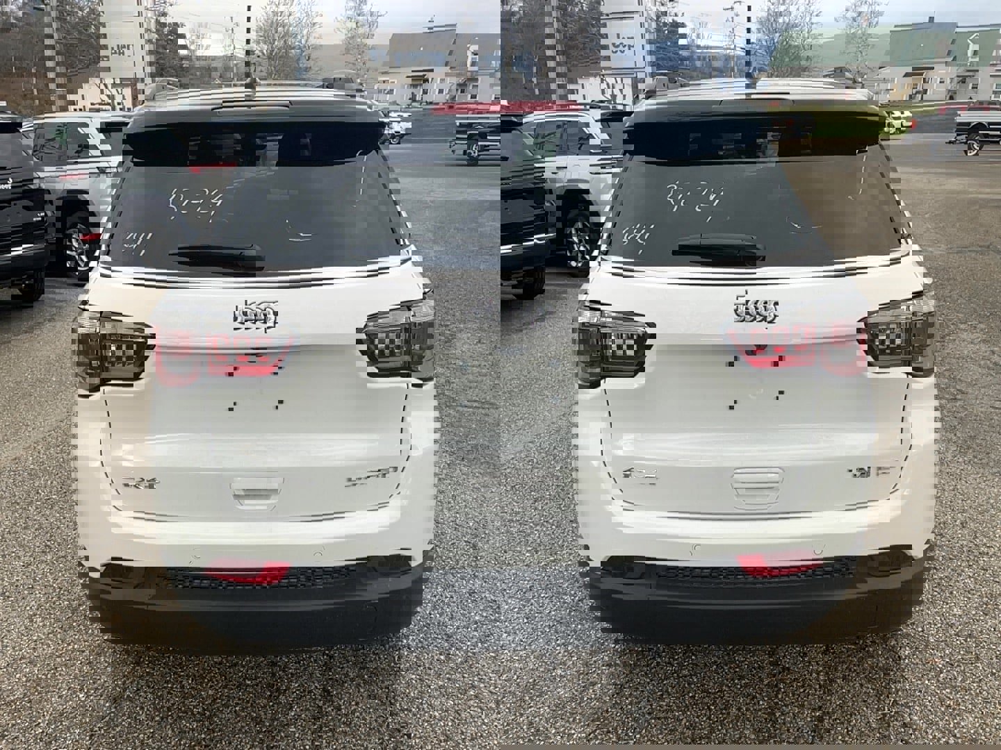 New 2026 Jeep Compass Limited w/ Sun, Sound & Navigation Group image 5