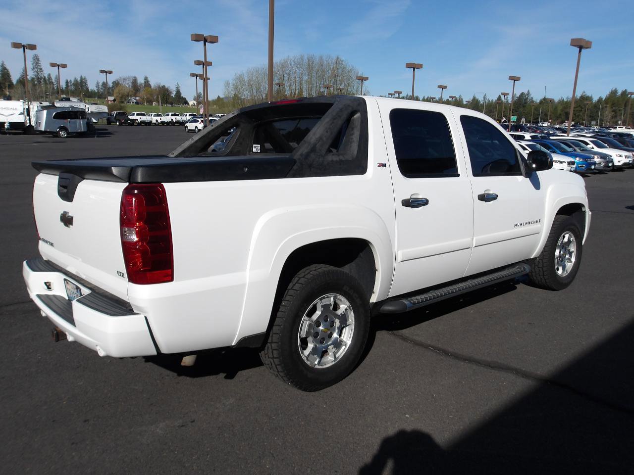 Used 2008 Chevrolet Avalanche LT w/ LT Preferred Equipment Group AWD/4WD image 5