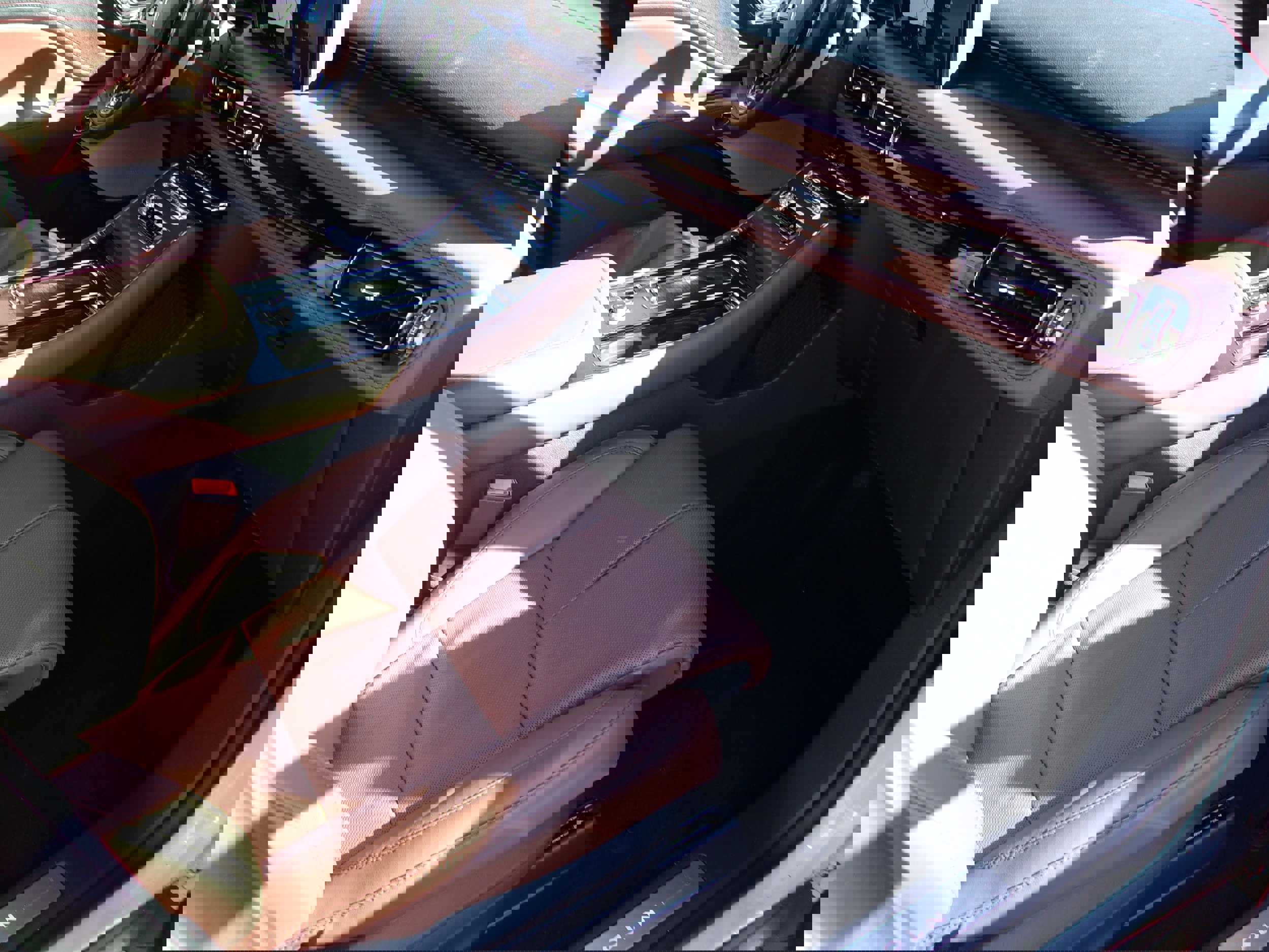 Used 2025 Lincoln Aviator Reserve w/ Equipment Group 201A image 17