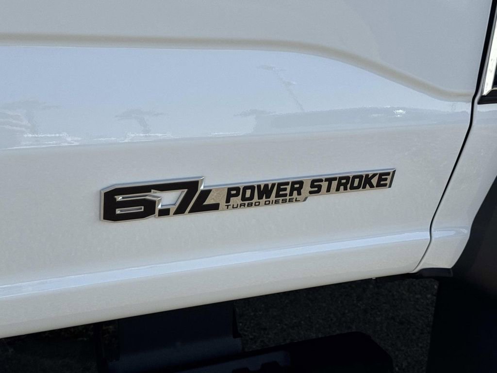 New 2026 Ford F450 XL w/ XL Chrome Package image 19