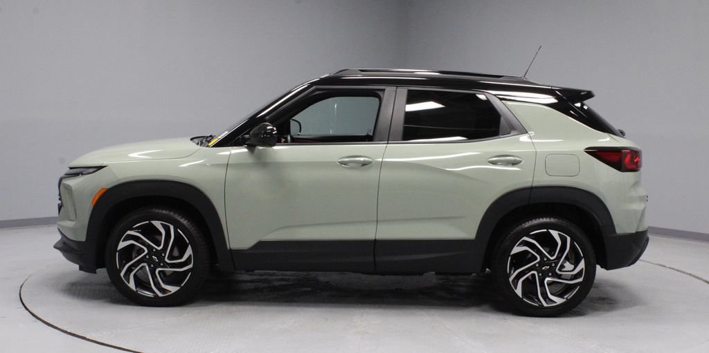 Used 2024 Chevrolet TrailBlazer RS AWD/4WD image 7