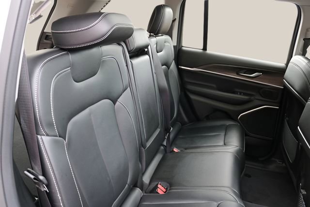 Used 2022 Jeep Grand Cherokee Limited 4xe image 19