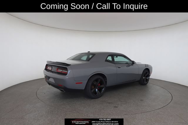 Used 2018 Dodge Challenger SXT RWD image 19