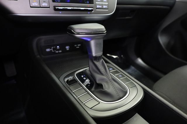 Used 2025 Hyundai Kona SEL image 19