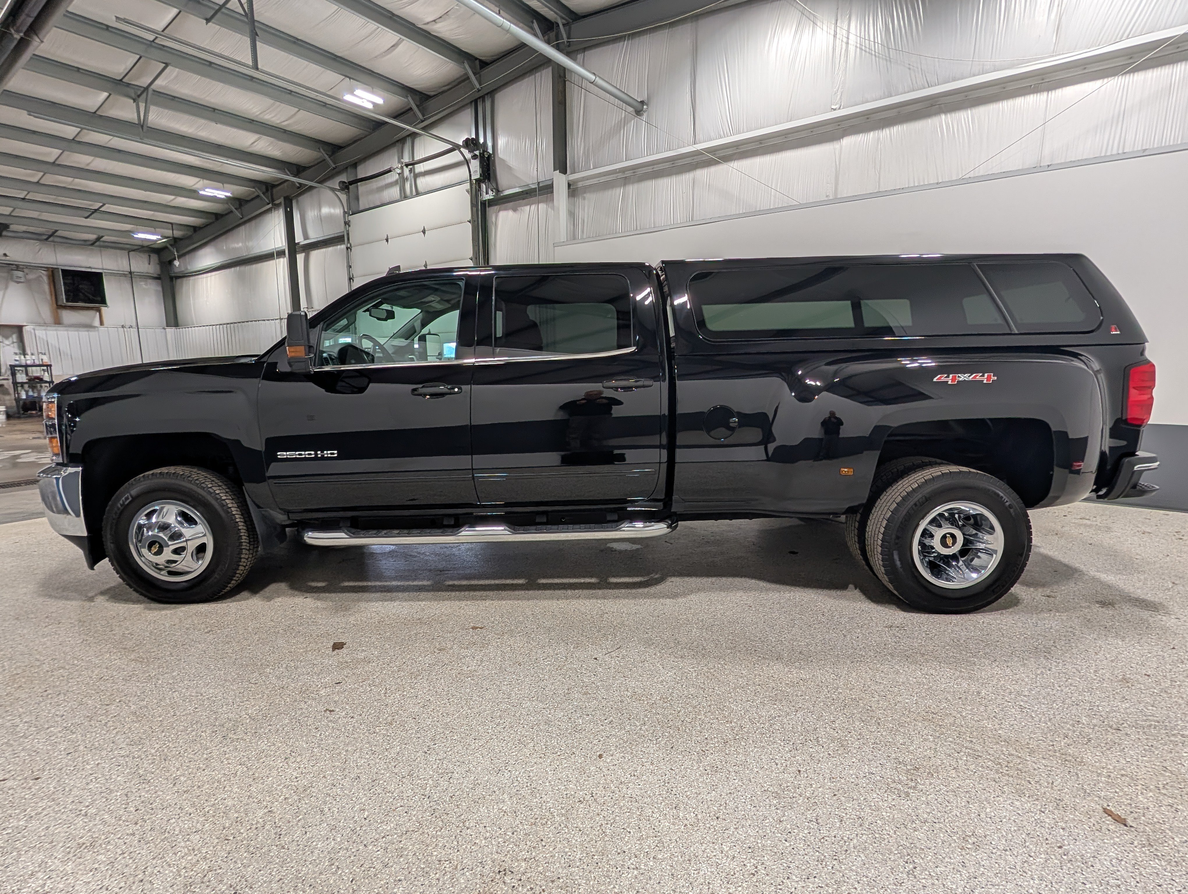 Used 2016 Chevrolet Silverado 3500 LT w/ All-Star Edition AWD/4WD image 5