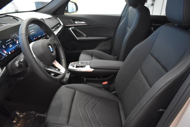 New 2026 BMW X1 xDrive28i w/ Technology Package AWD/4WD image 22