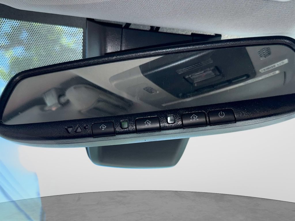 Used 2020 Toyota Camry XLE FWD image 24
