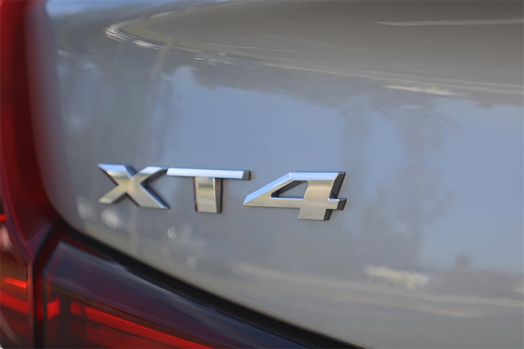 Certified 2024 Cadillac XT4 Luxury w/ Cold Weather Package image 24