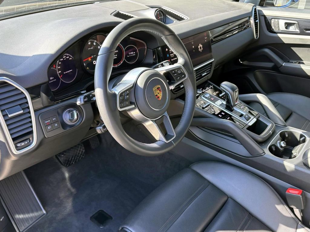 Certified 2022 Porsche Cayenne image 17