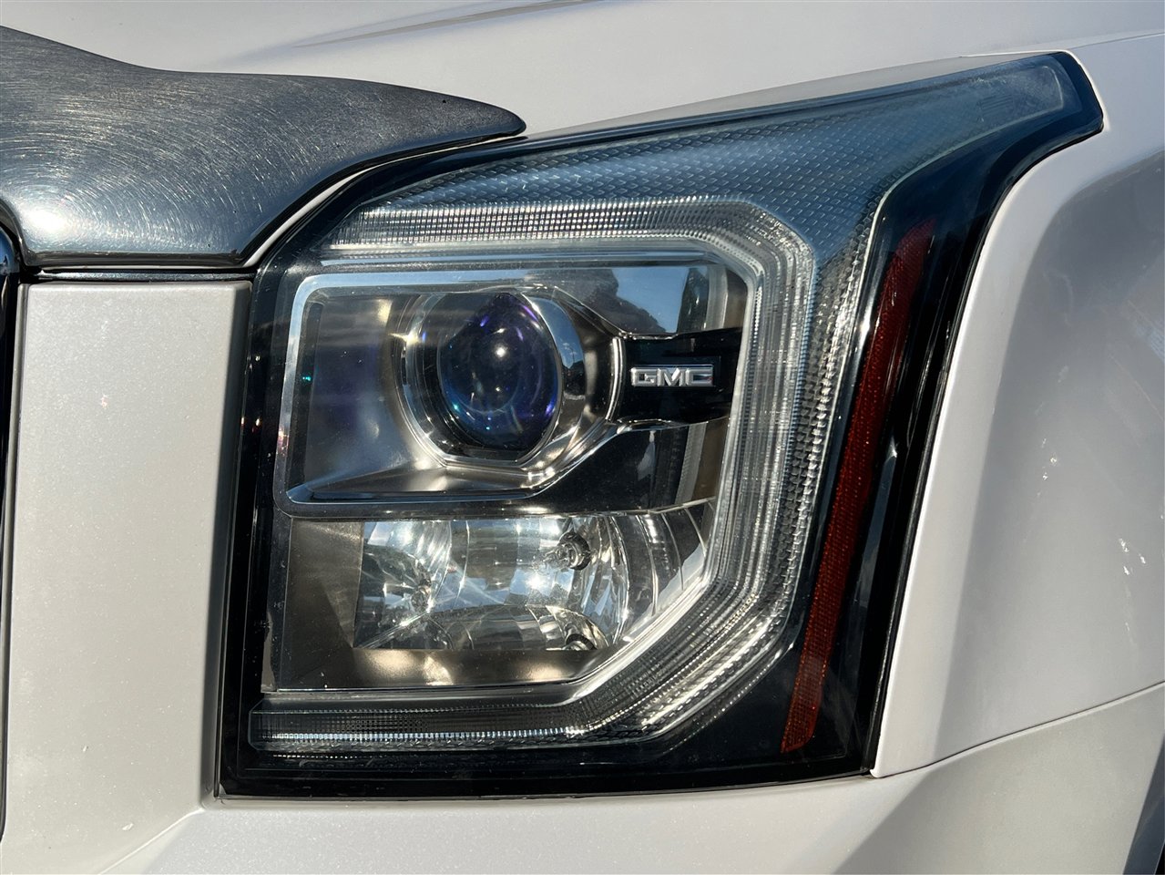 Used 2016 GMC Yukon SLT w/ Open Road Package image 18