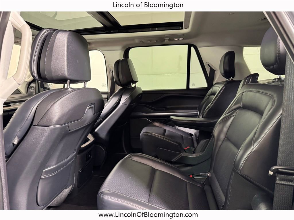 Used 2025 Lincoln Navigator L Reserve image 52