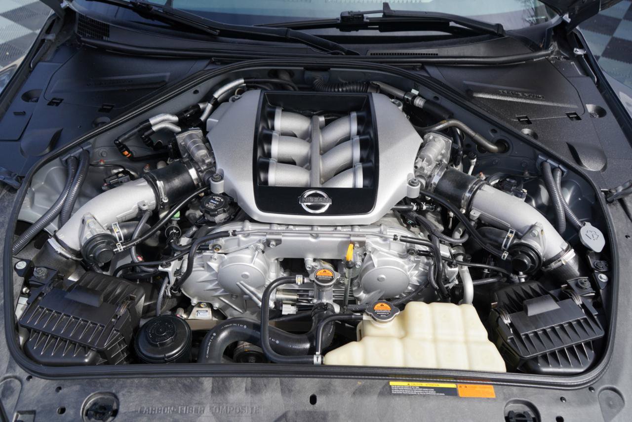 Used 2010 Nissan GT-R Premium image 70