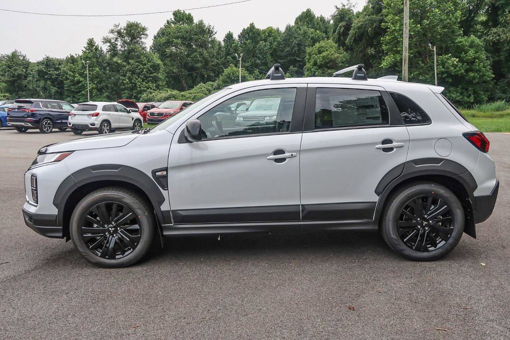 Used 2025 Mitsubishi Outlander Sport AWD image 2