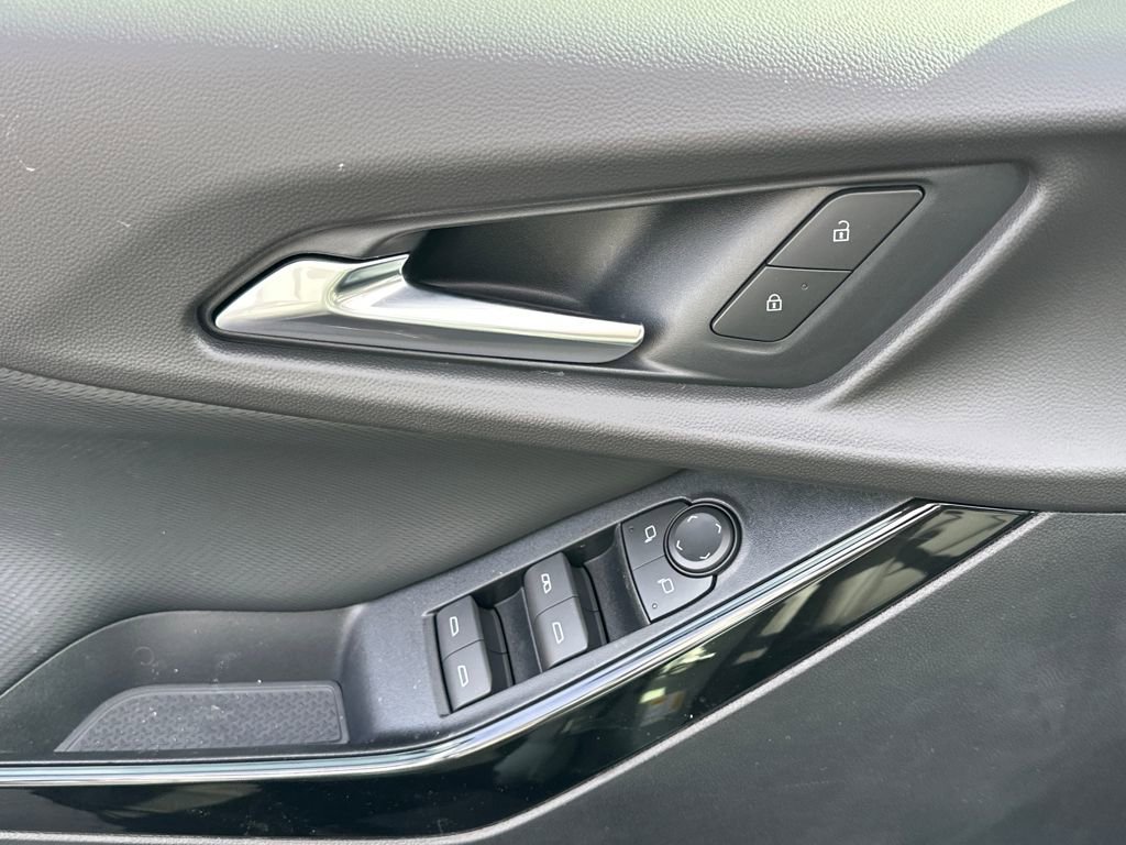 New 2026 Chevrolet Equinox LT w/ Convenience Package II image 14