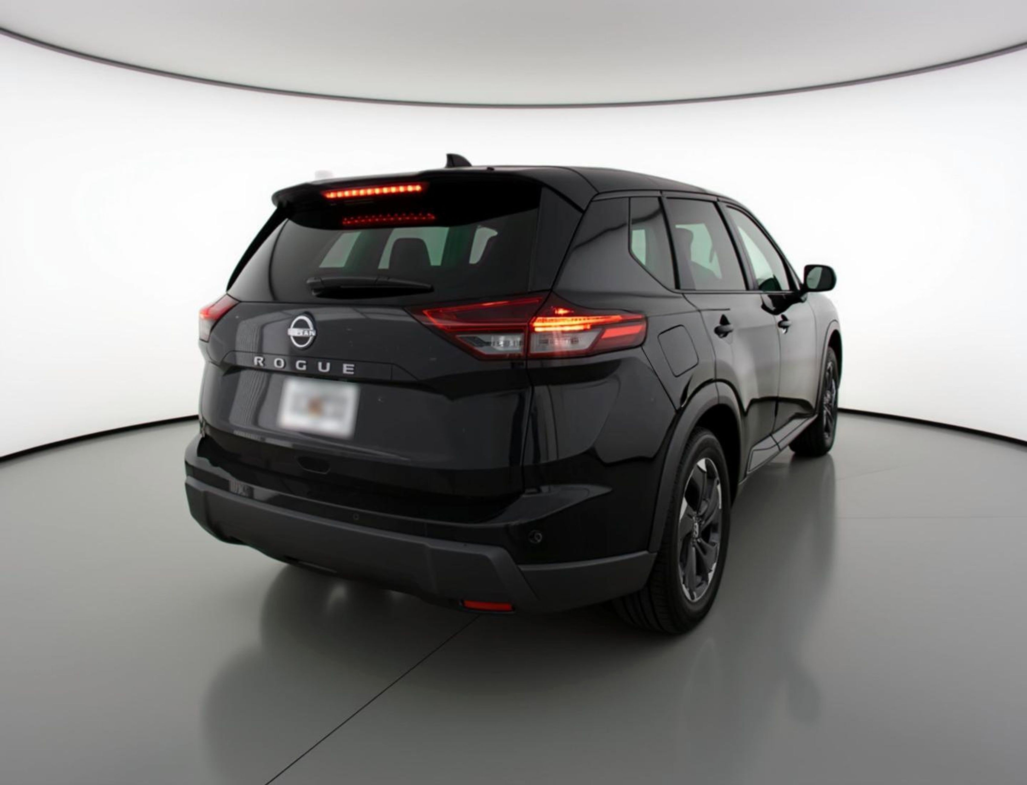 Used 2025 Nissan Rogue SV FWD image 9