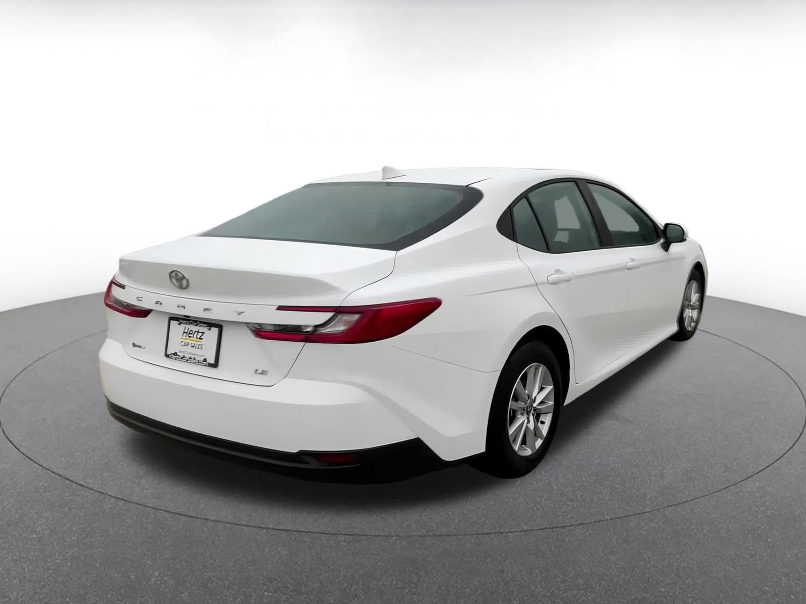 Used 2025 Toyota Camry LE image 14