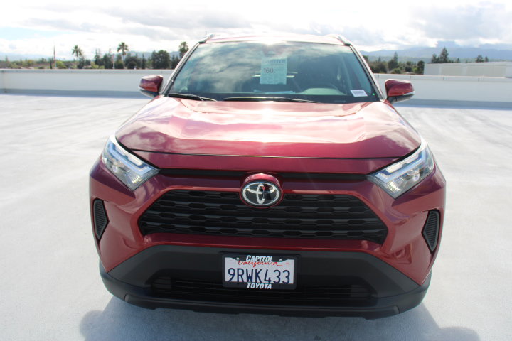 Certified 2025 Toyota RAV4 XLE image 7