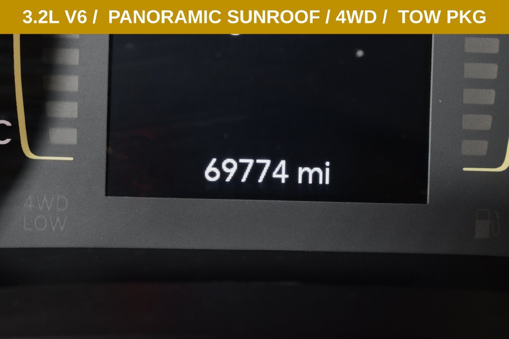 Used 2022 Jeep Cherokee Latitude w/ Sun & Sound Group AWD/4WD image 5