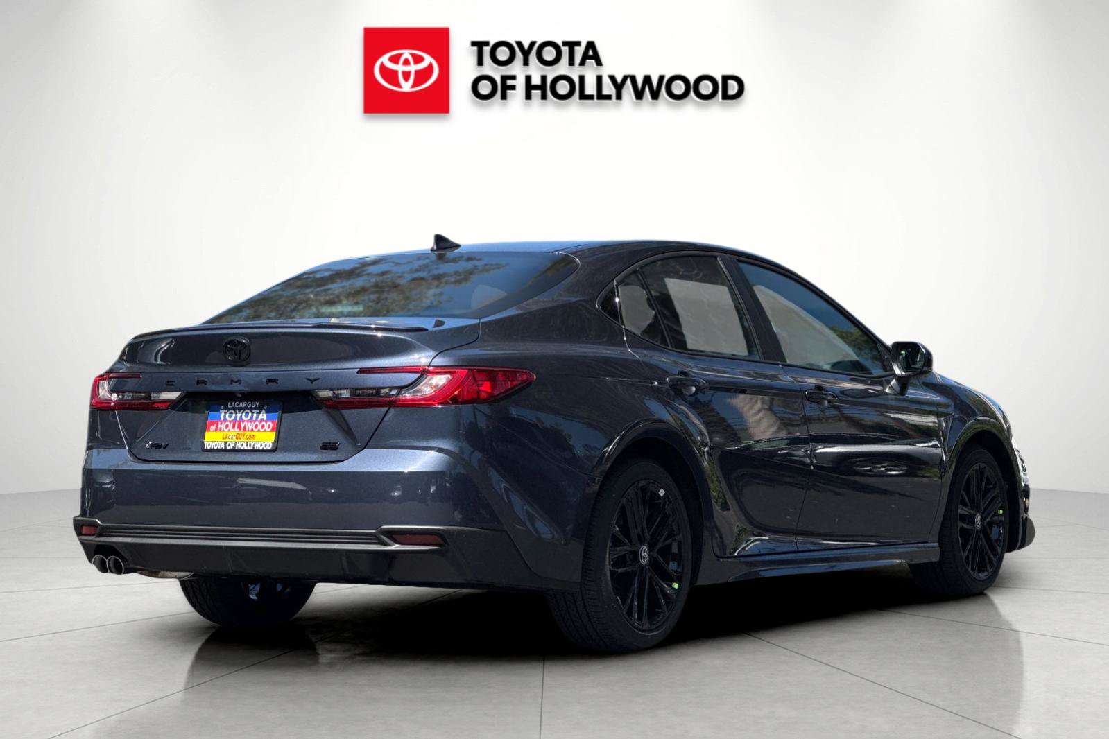 New 2026 Toyota Camry SE w/ Convenience Package FWD image 4