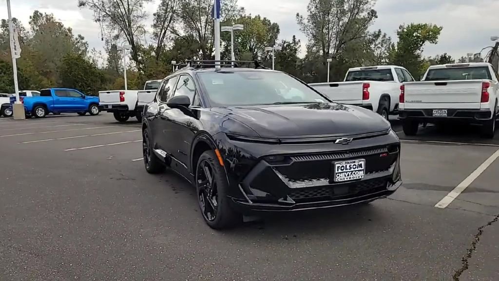 New 2026 Chevrolet Equinox EV RS image 2