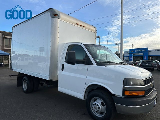 Used 2014 Chevrolet Express 3500 w/ Chrome Appearance Package image 16